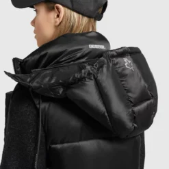 Khujo Westen Weste Tourin Frauen Schwarz -Khujo Verkaufsshop 0c2adb6113afb417be072dbdb1b4be5f scaled