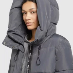 Khujo Wintermäntel Mantel Soulani Frauen Stone -Khujo Verkaufsshop 0d4d89da7c5f2da3616399458b5ad054 scaled