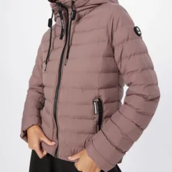 Khujo Übergangsjacken Jacke Lovina Frauen Beere -Khujo Verkaufsshop 145e19945fc355c1badd44017785d22b scaled