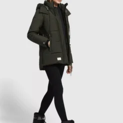Khujo Winterjacken Jacke Eunice Frauen Oliv -Khujo Verkaufsshop 193abd62c0f0a217d2367ec84500bcc8 scaled