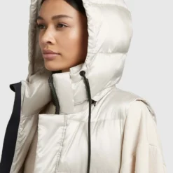 Khujo Westen Weste Tourin Frauen Perlweiß -Khujo Verkaufsshop 1eb63eb26c386bac66715e466ed5d600 scaled