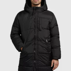 Khujo Parka Mantel Terra Männer Schwarz -Khujo Verkaufsshop 2a4ffb9a8648128f6e5aaf9ae03c049c scaled