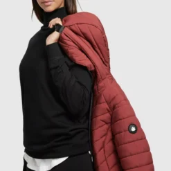 Khujo Wintermäntel Mantel Nita Frauen Dunkelrot -Khujo Verkaufsshop 41d2ea52e63225d7ad0174809f6db257 scaled