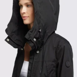 Khujo Jacken Parka Aira 3 Frauen Schwarz -Khujo Verkaufsshop 435356fb557bd36a7df93064320131b1 scaled