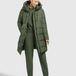 Khujo Wintermäntel Mantel Youma Frauen Oliv -Khujo Verkaufsshop 4c101169bb53301b114cfd39a8ea45c9 scaled