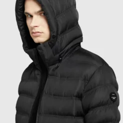 Khujo Winterjacken Jacke Gamer Männer Schwarz -Khujo Verkaufsshop 550b66c000a84ad271983299d312c323 scaled