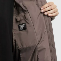 Khujo Wintermäntel Wintermantel Klayd Frauen Sepia -Khujo Verkaufsshop 6d46ed1bfc5b9aa8cf398508fcab1142 scaled