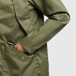 Khujo Parka Mantel Aira Frauen Oliv -Khujo Verkaufsshop 7d0cde1b0a8135060d61753f293a1abc scaled