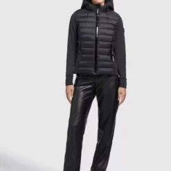 Khujo Outdoorjacken Jacke Ghita Frauen Schwarz -Khujo Verkaufsshop 82701130164133bbe9f06e715120c8b4 scaled