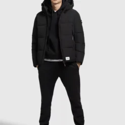 Khujo Winterjacken Jacke Turrel Männer Schwarz -Khujo Verkaufsshop 85da1d7d8a583d3dca5d0d2acc5a9610 scaled