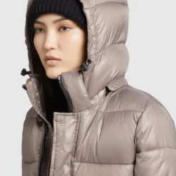 Khujo Winterjacken Jacke Gerda Shiny Frauen Beige -Khujo Verkaufsshop 86f1630d904918f0c94f73808539c90b scaled