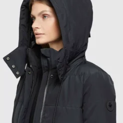 Khujo Winterjacken Jacke Eunice Frauen Schwarz -Khujo Verkaufsshop 8879a48eedbd320e545bd634dd31be1d scaled