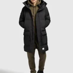 Khujo Wintermäntel Mantel Slow Männer Schwarz -Khujo Verkaufsshop a25e0e6433eb848766d8d939f5fff8d8 scaled