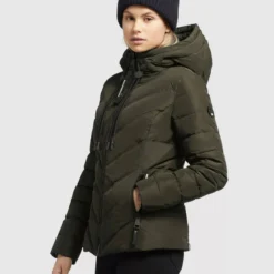 Khujo Übergangsjacken Jacke Stern Frauen Khaki -Khujo Verkaufsshop a42ed0846f61da4b0be12aa324bcc36a scaled