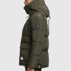 Khujo Winterjacken Winterjacke JEDI Männer Khaki -Khujo Verkaufsshop a9db39c89eb30893a532df1121d952d7 scaled