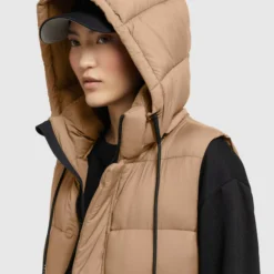 Khujo Westen Weste Tourin Frauen Hellbraun -Khujo Verkaufsshop d10831c152fc9ac04afa9d08fa7793d8 scaled