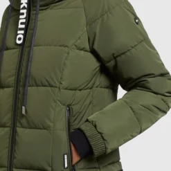 Khujo Winterjacken Jacke Joilee Frauen Khaki -Khujo Verkaufsshop dc33394b569eef3a11040670a10dd717 scaled