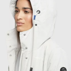 Khujo Übergangsjacken Parka ADDA Frauen Offwhite -Khujo Verkaufsshop dd3bee3161c99b389d32a34dec769935 scaled