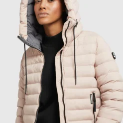 Khujo Übergangsjacken Jacke Lovina Frauen Puder -Khujo Verkaufsshop f478dedb8f40b3deedc145efa6f7f412 scaled