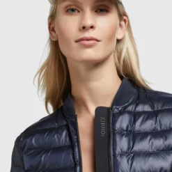 Khujo Winterjacken Mantel Greta Frauen Navy -Khujo Verkaufsshop f866fcf4d44f469074a52be4ffb0cd95 scaled